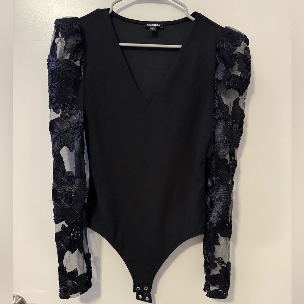 Express Black Top